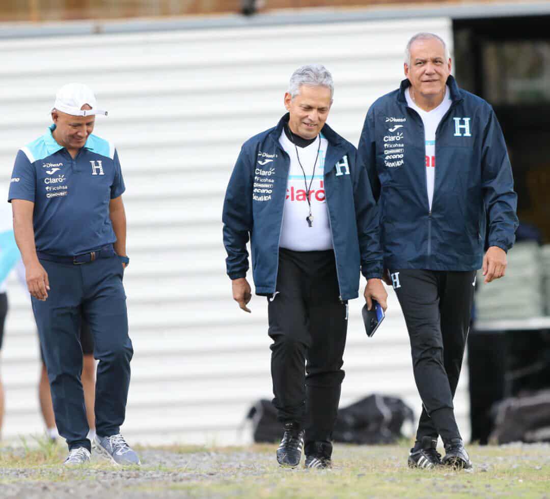 Último entreno de Honduras: bebé enamoró a Vega y Rueda; Edrick puso el ambiente