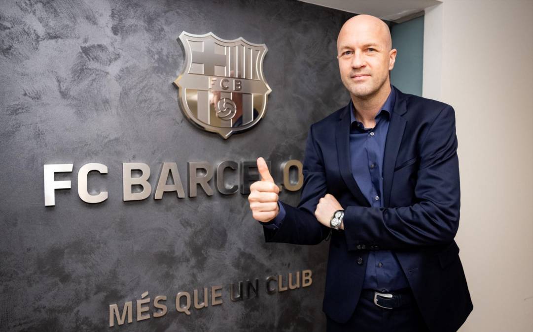 El director deportivo del Barcelona, <b>Jordi</b> <b>Cruyff</b>, abandonará al club culé al término de su contrato al final de la presente temporada, anunció este martes la entidad azulgrana.