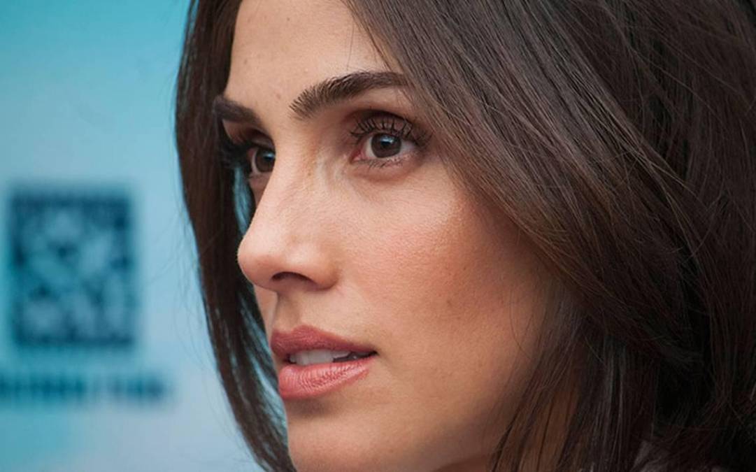 La actriz Sandra Echeverría está muy emocionada con este proyecto. “Estoy muy nerviosa, la verdad, pero también muy honrada, agradecida y con una gran responsabilidad de interpretar a María, el ícono más grande del cine en México”, señaló la cantante y actriz en otra entrevista con Reforma.