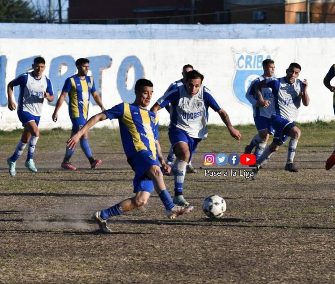 El jugador fue el héroe del Everton de La Plata en el fútbol amateur de Argentina. Gallardo anotó el 1-0 ante CRIBA por el Torneo Apertura de la Divisional A de la Liga Amateur Platense.