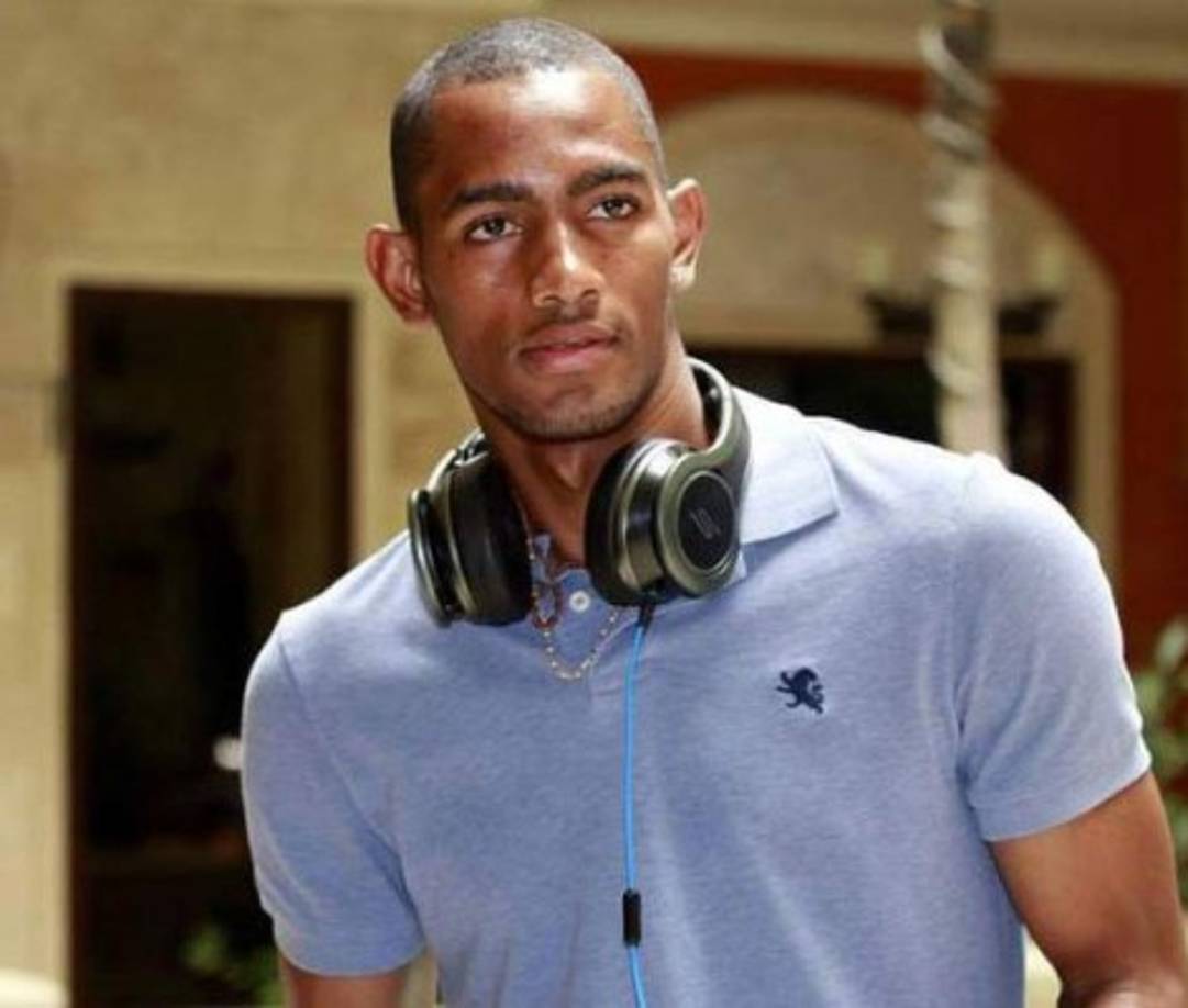 Jerry Bengtson: El delantero es principal objetivo del Olimpia para que llegue a reforzar la ofensiva del club albo. Nahún Espinoza se lo pidió a la directiva.