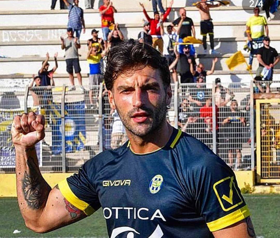 Mientras tanto, el juez de instrucción del Tribunal de Bolonia, Andrea Salvatore Romito, ordenó la prisión preventiva para Padovani por homicidio agravado por acecho a pedido del fiscal Domenico Ambrosino. El principal acusado no prestó declaración.