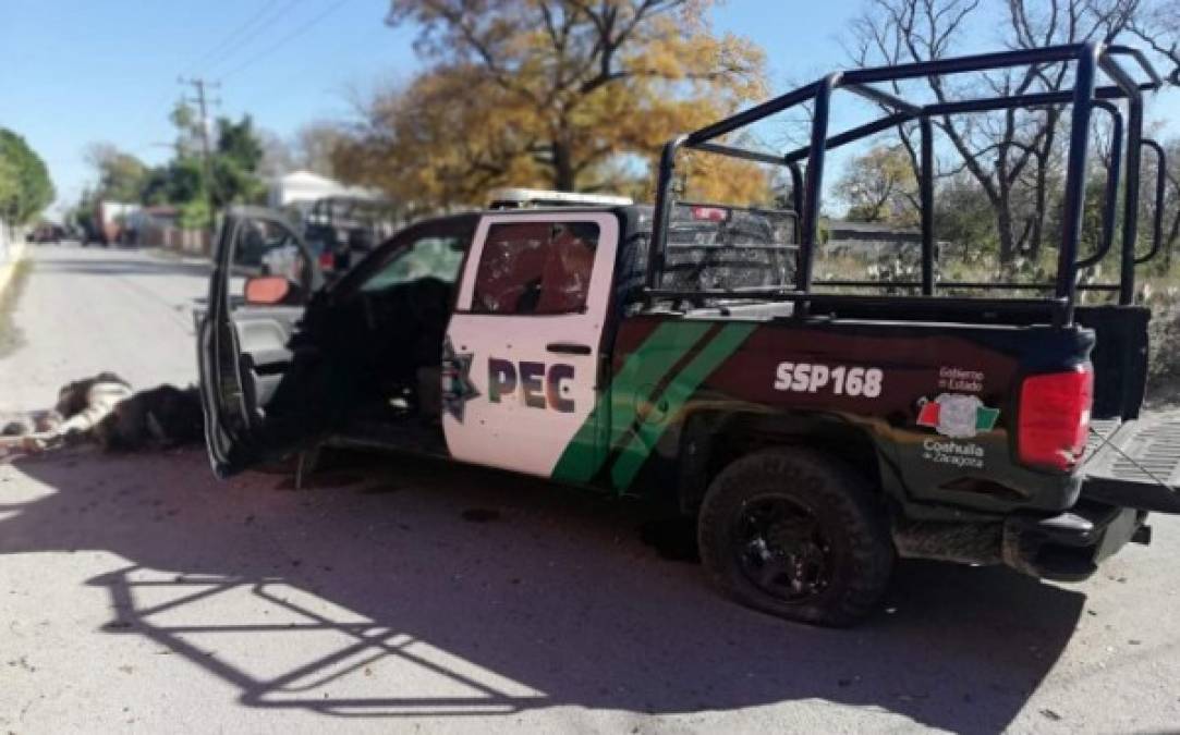 Las imágenes compartidas por los habitantes del municipio mostraron camionetas blindadas artesanalmente con las siglas del CDN pintadas en puertas.