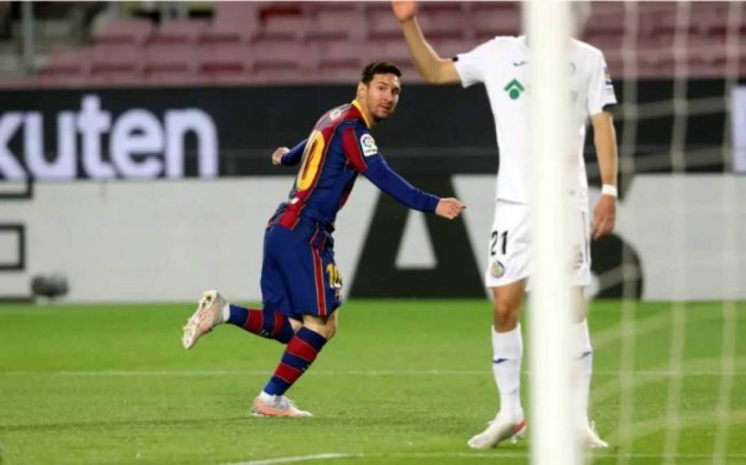 El argentino corre a celebrar su golazo que significó el 1-0.