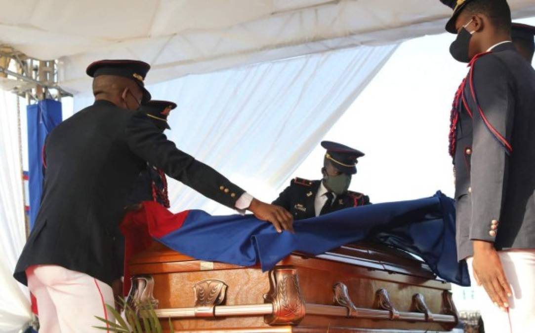 FOTOS: Haití da el último adiós a su presidente Jovenel Moise, asesinado por un comando armado