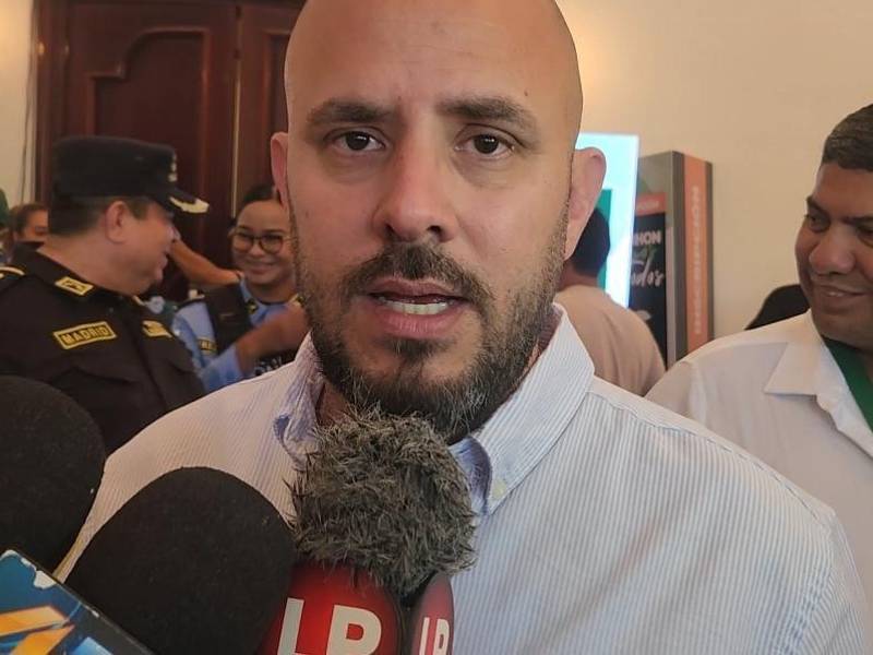 El ministro de la SIT Aníbal Ehrler, detalló que las licitaciones para el corredor turístico se lanzarán por lotes en las próximas semanas.