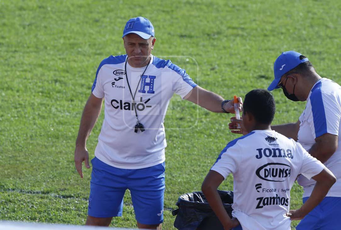 Fabián Coito en la previa del Honduras- Costa Rica: “No podemos armar un drama”