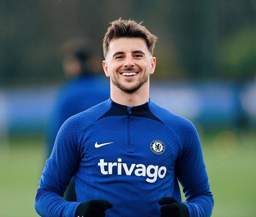 El Chelsea aún confía en la permanencia de Mason Mount en el proyecto de la próxima temporada pese al interés del Bayern Múnich y Liverpool.