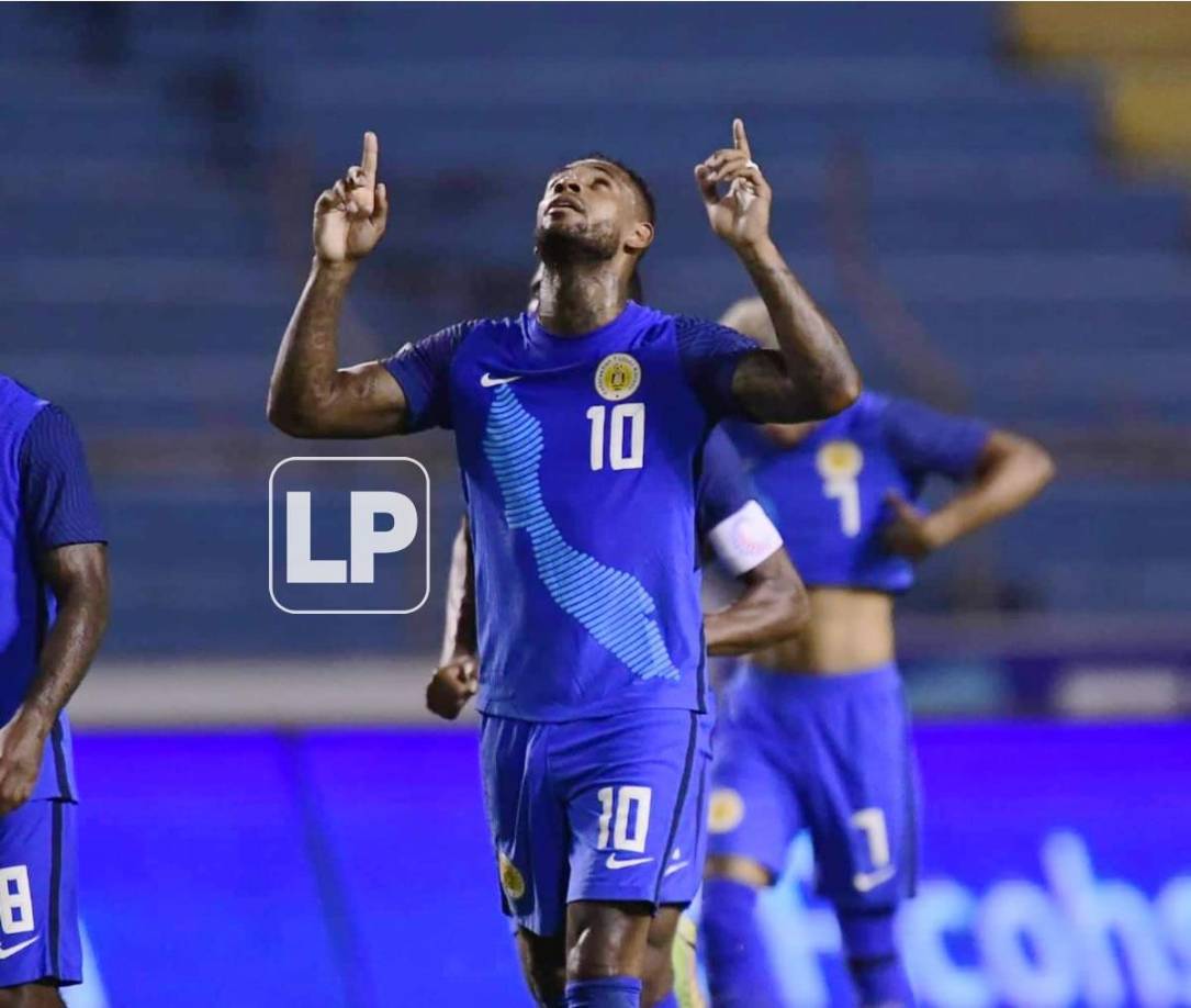 Leandro Bacuna celebrando su gol contra Honduras.