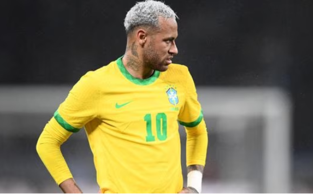 Neymar vuelve por revancha tras perder casi un millón de euros