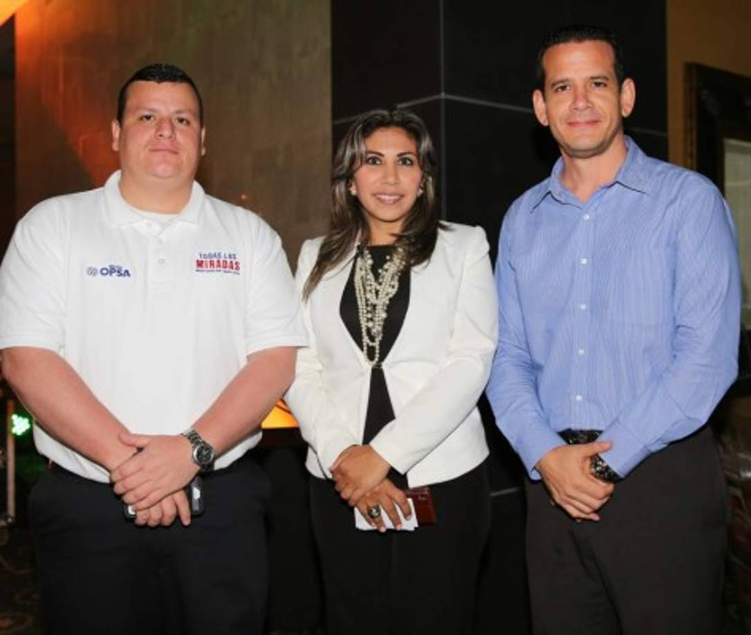 Manuel Welchez, Evelyn Zepeda y Eddy Montalván.