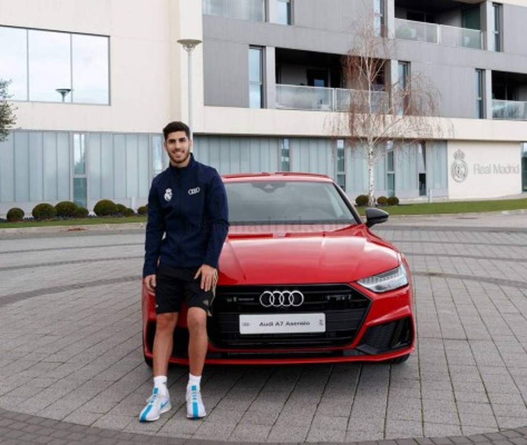 Marco Asensio - El extremo izquierdo español se quedó con un Audi A7 Sportback 50 TDI quattro tiptronic rojo de 78.390 euros.
