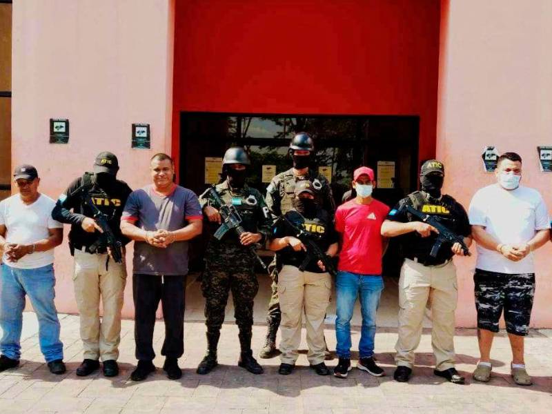 <b><span class=mln_uppercase_mln>Acusados.</span></b> Los remitieron a la Fiscalía de San Pedro Sula.