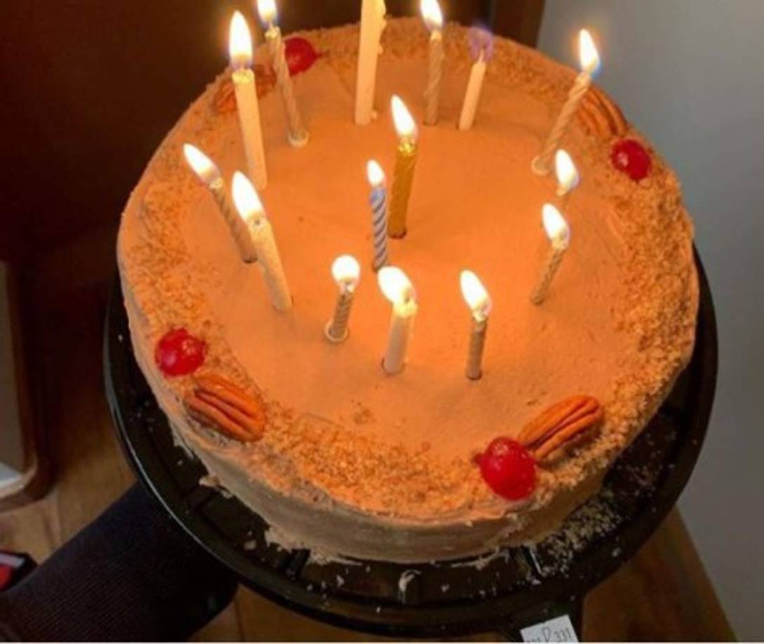 '¡Feliz cumpleaños #Cons Te quiero con todo mi corazón!', agregó Paulina Velasco.