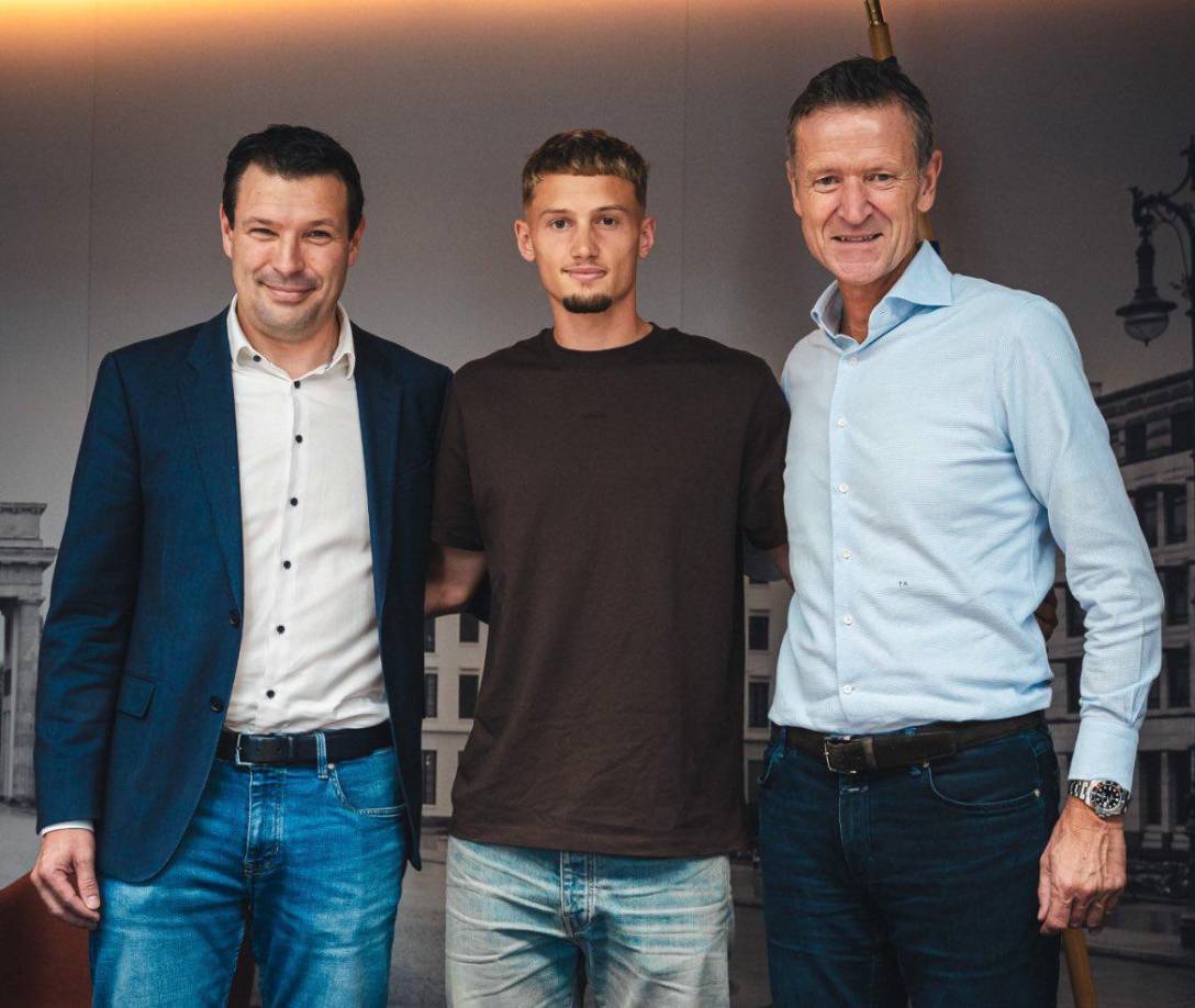 Cuisance, reconocido como uno de mayores talentos en su día en el Bayern de Múnich y quien en su momento afirmó rechazar a Guardiola para ir al Manchester City, vuelve a la Bundesliga, el Hertha Berlín tras estar cedido por el Venezia.