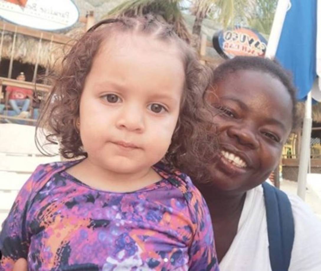 La ternura de Alicia conquista a todos a donde quiera que va.