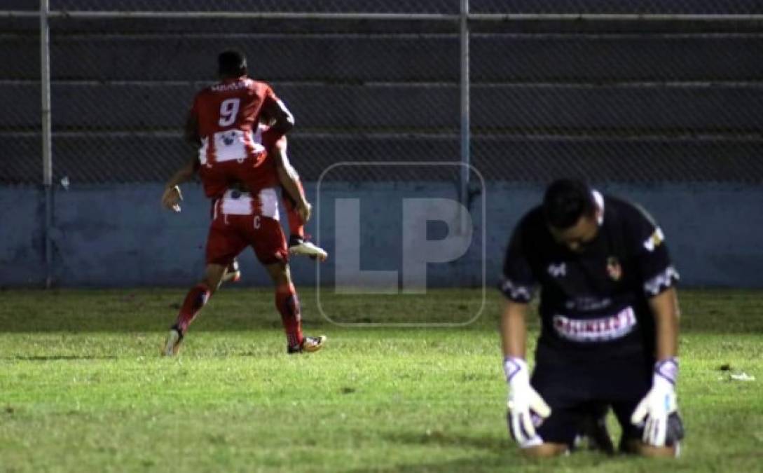 En La Ceiba, el Vida ganó (1-0) a la Real Sociedad con un gol de Denis Meléndez en el minuto 94. Así se lamentó el portero Obed Enamorado tras el tanto cocotero.