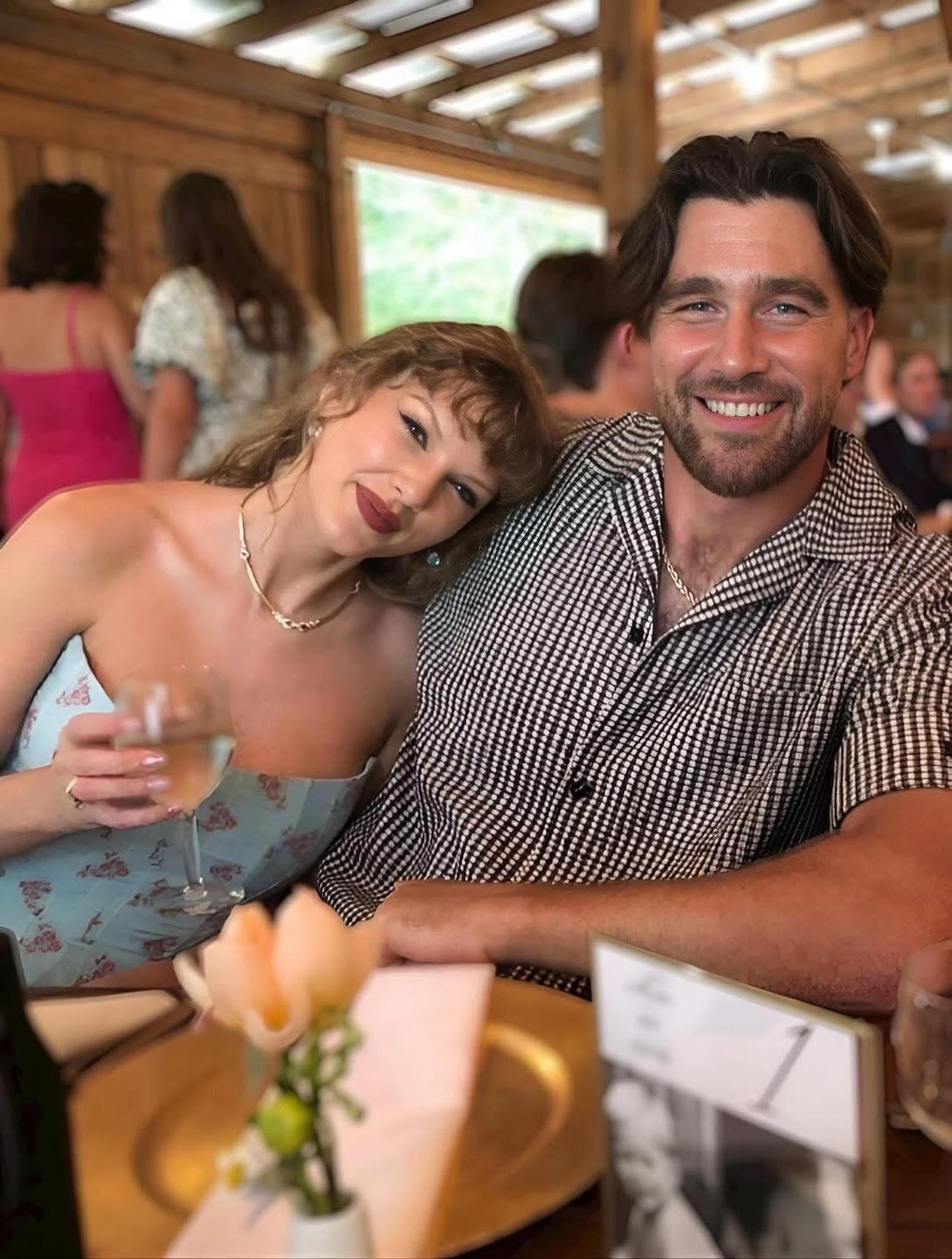 De migajera al altar: La emotiva historia de amor de Taylor Swift y Travis Kelce