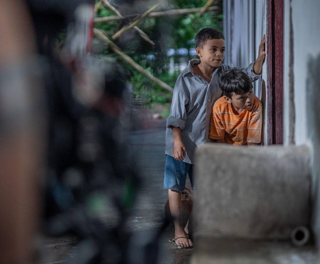 Una de las escenas de la película con los protagonistas del filme: Quiro (Avner Básquez) y Filiberto (Noel Díaz).