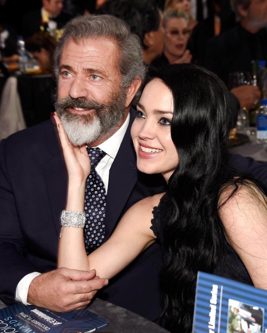 ¿Les afectó la diferencia de edad a Mel Gibson y Rosalind Ross?