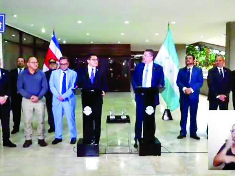 <b>Autoridades de Costa Rica y Honduras firmaron un acuerdo ayer en San José.</b>