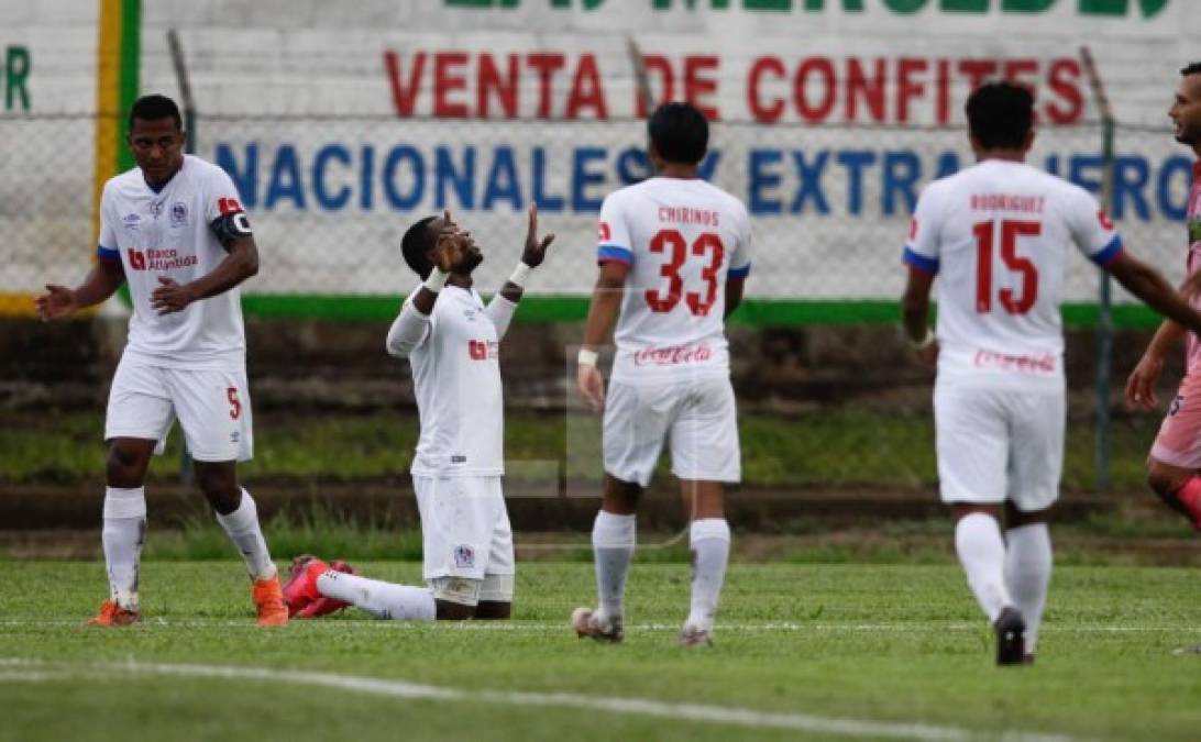 Así festejó Arboleda su gol que fue el 0-1 del Olimpia ante Real de Minas.