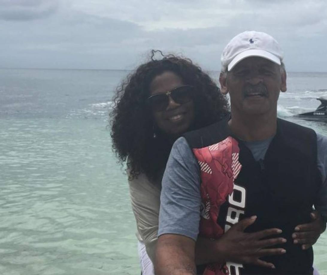 Oprah Winfrey junto a Stedman Graham.