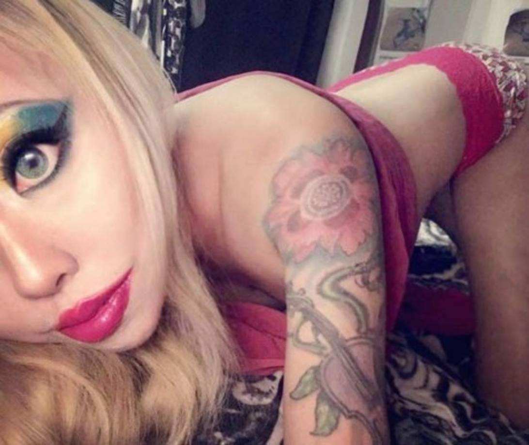 'También he pensado en removerse 4 o 6 costillas, como Pixie Foxx, una modelo que se hizo esta cirugía hace tiempo'.<br/><br/>