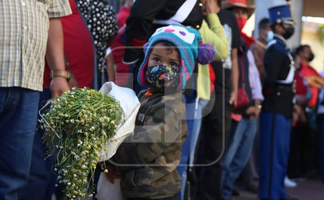 Familias enteras asistieron al Congreso Nacional durante la instalación de la primera legislatura. 