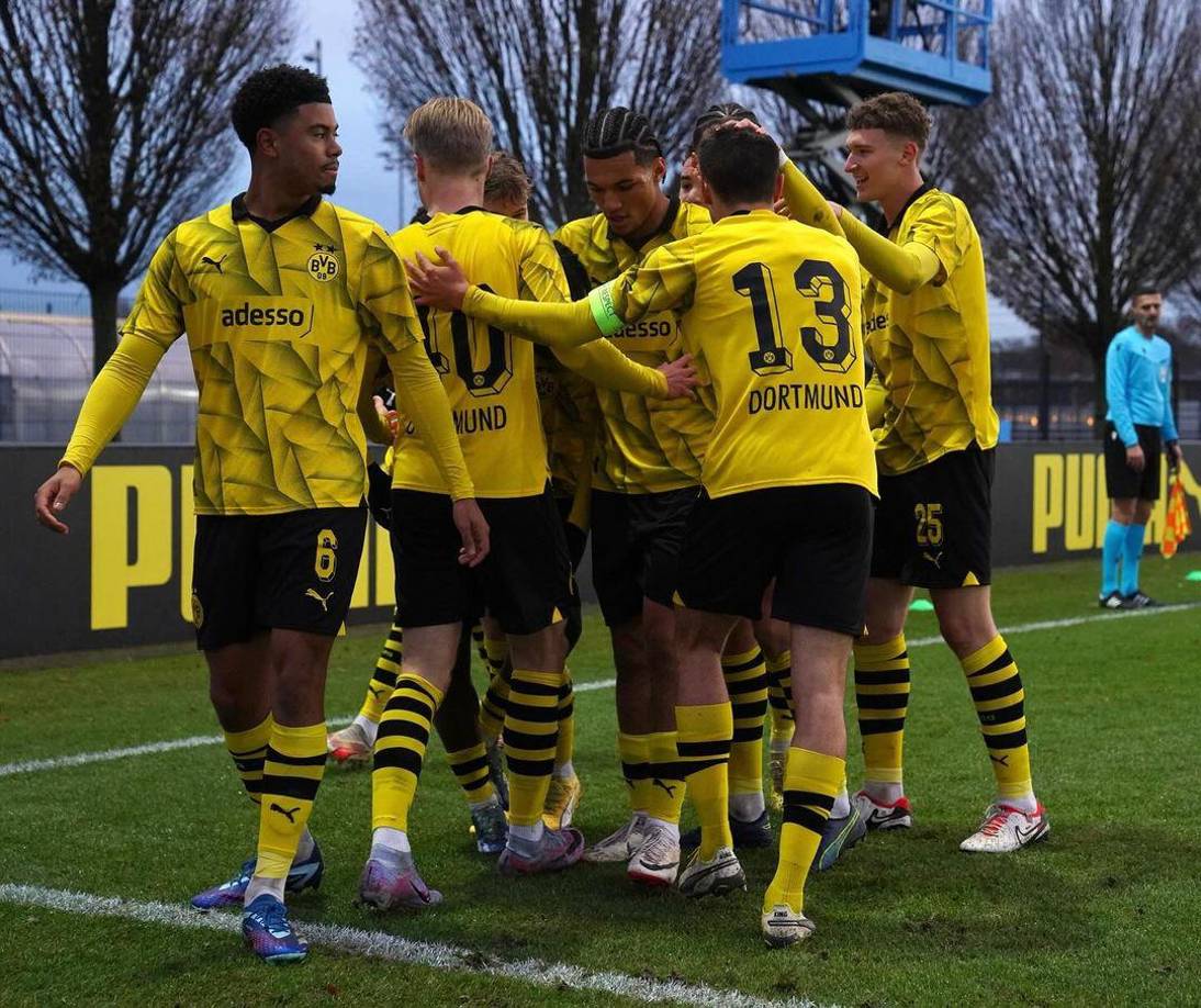 El entrenador de Honduras reveló este jueves que hizo una gira por Europa, en donde, tuvo la oportunidad de hablar con el joven y su familia