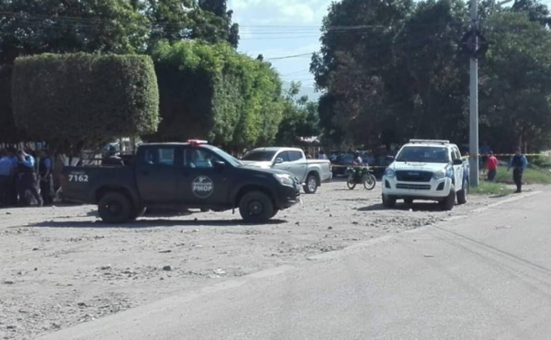 El tiroteo ocurrió frente a los juzgados de El Progreso, Yoro, donde Alexander Mendoza, alias 'El Porkys' iba a presentarse a una audiencia por varios delitos. Alexander Mendoza, alias 'El Porkys', cabecilla de la Mara Salvatrucha (MS-13), ya fue sentenciado a 20 años de cárcel por el delito de asociación ilícita y lavado de activos.