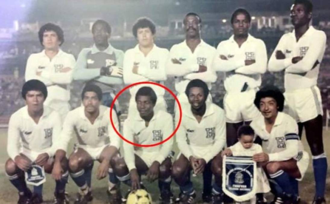 Güity, que jugaba de extremo, formó parte de la Selección de Honduras en el Mundial de España 1982, aunque no disputó ningún partido.
