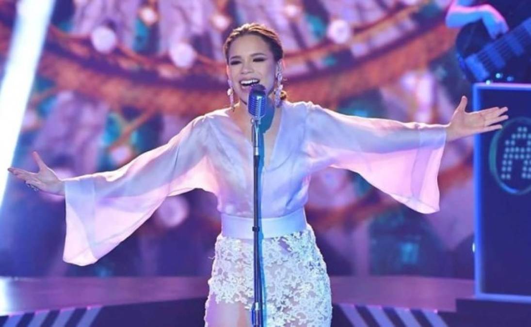 Angie Flores, conoce más de la hondureña que brilla en La Academia