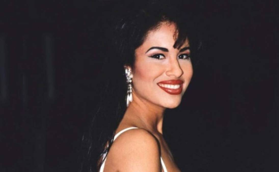 La vida de la desaparecida Selena llegará a la pantalla por medio de 'Telemundo'.