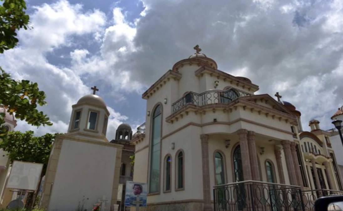 Así son las lujosas tumbas de los narcos mexicanos