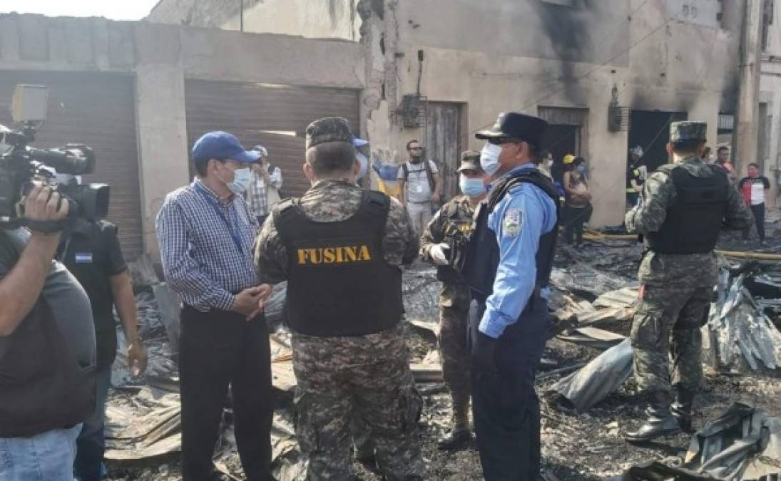 Con el paso de las horas, el fuego se propagó de tal manera que estuvo a punto de llegar al instituto Hibueras, cercano de la zona.