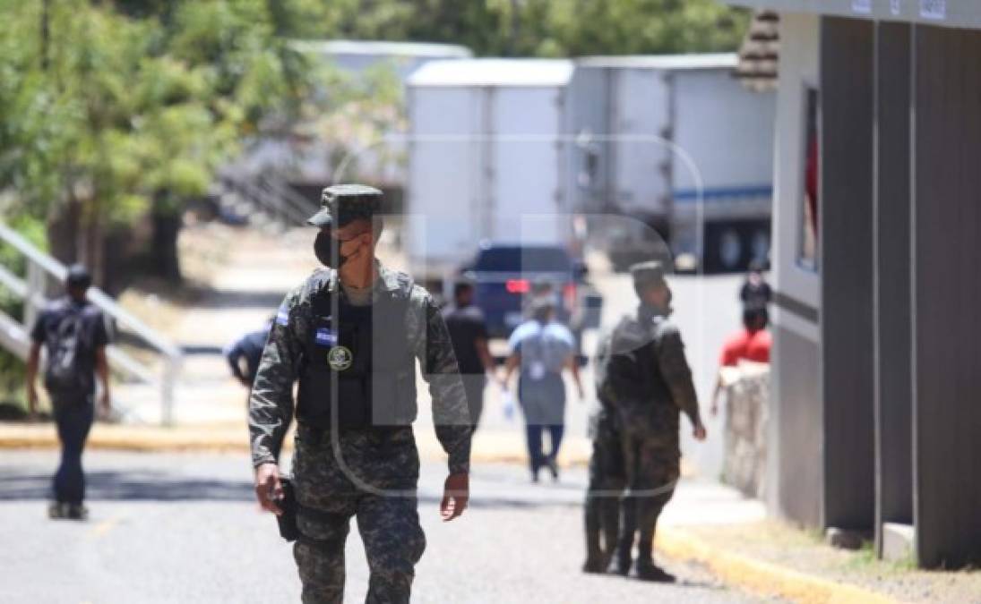 Los partidos políticos siguen reclamando al Consejo Nacional Electoral porque aún no da resultados oficiales.