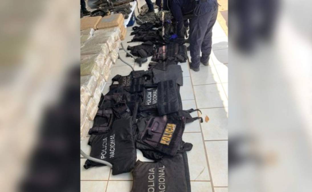 Chalecos antibalas, armas de alto poder y celulares fue parte de todo lo decomisado al grupo de mareros.