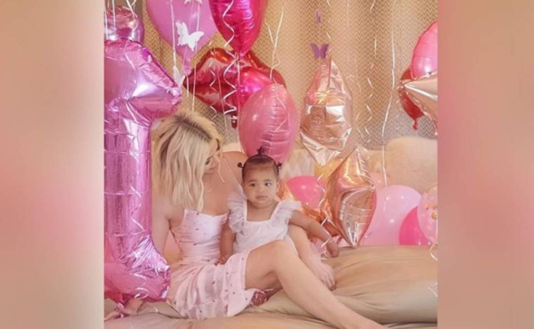 La primogénita de Khloé Kardashian, True Thompson, cumplió su primer año y fue festejada por todo lo alto.