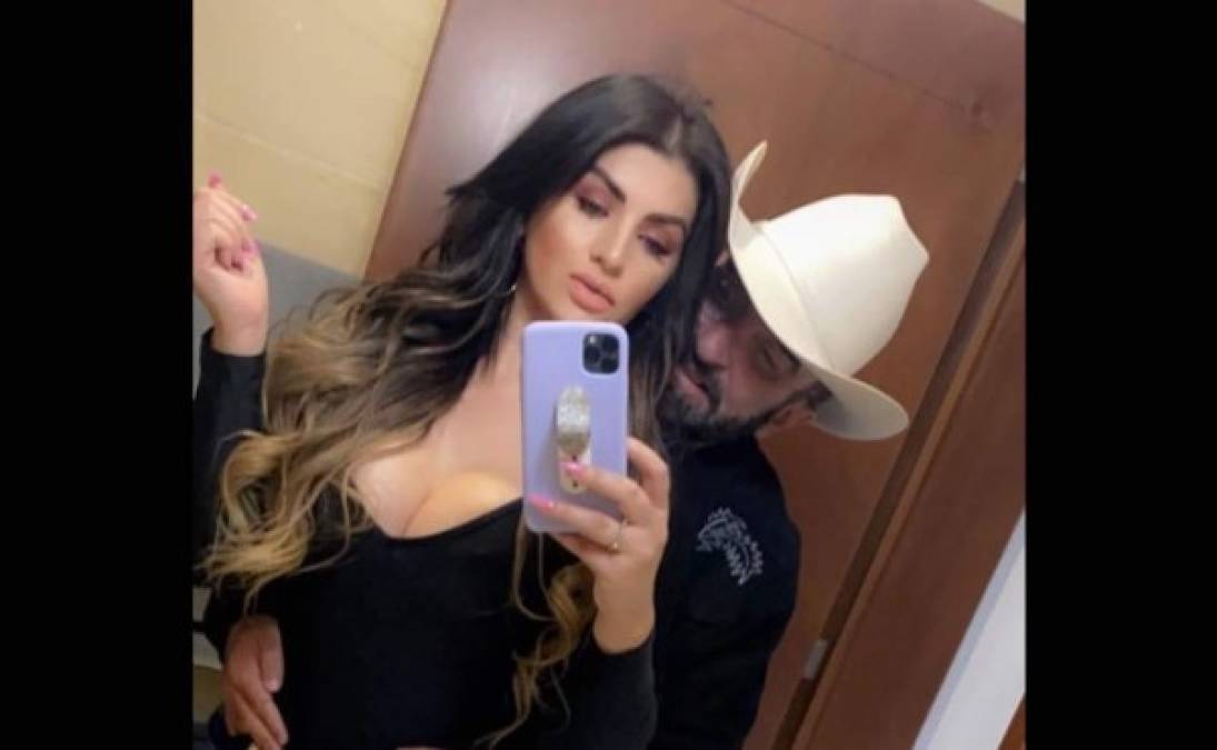 Al parecer, la relación va mejor que nunca y en sus redes sociales, Vicente Fernández Junior ha compartido algunas fotografías en compañía de su novia Mariana González. <a href='https://www.laprensa.hn/fotogalerias/farandula/1382161-411/khloe-kardashian-antes-despues-transformacion-cuantas-cirugias-plasticas' style='color:red;text-decoration:underline' target='_blank'>TE PUEDE INTERESAR: El antes y después de Khloé Kardashian, una radical y millonaria transformación</a>