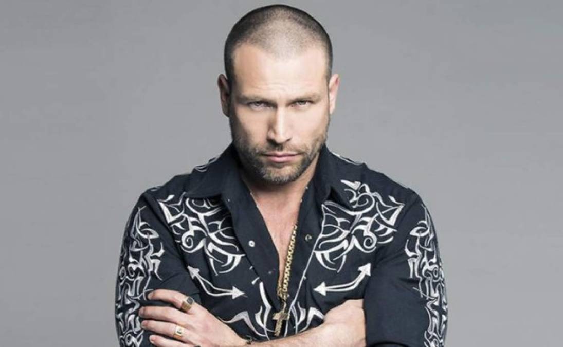 Para sorpresa y felicidades de los fans de la serie, Rafael Amaya regresa con su personaje del narcotraficante Aurelio Casillas.<br/><br/>Aurelio quedó en estado de coma durante la sexta temporada creando mucha incetidumbre si regresaría el actor Rafael Amaya a la producción.