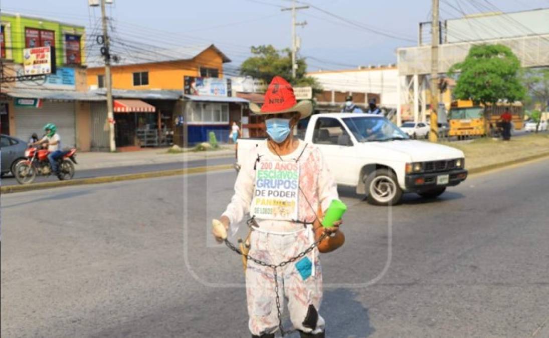 La Policía instaló dispositivos de seguridad para evitar incidentes en la concentración de la clase trabajadora.