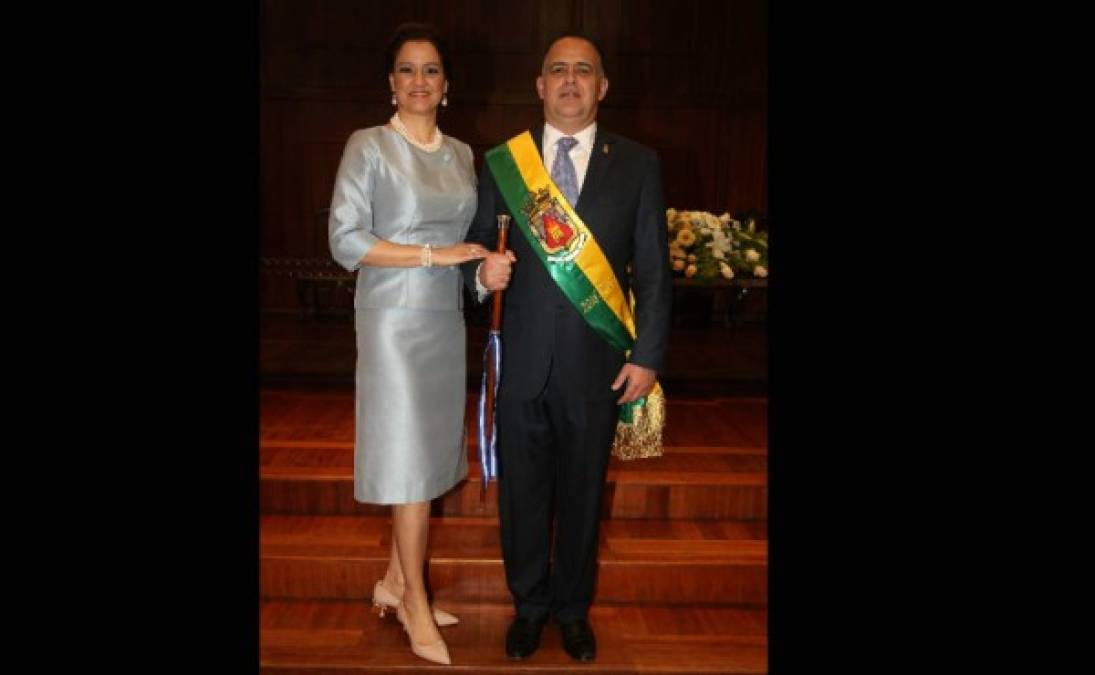 Karen Stechmann de Calidonio y Armando Calidonio Alvarado, la pareja municipal de San Pedro Sula.