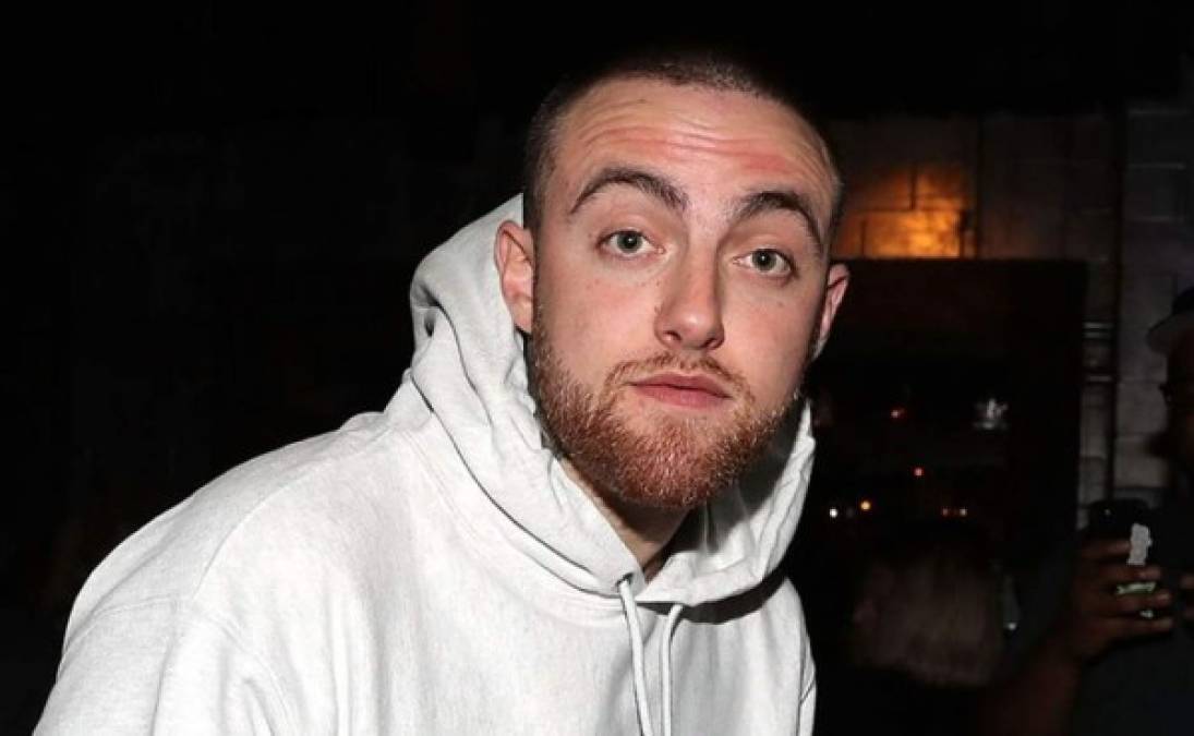 3. Mac Miller<br/><br/>El 07 de septiembre el rapero murió de una sobredosis de drogas y alcohol a la edad de 26 años.<br/>Su muerte causó un gran impactó al involucrar a su exnovia Ariana Grande, quien acababa de dejarlo y comprometerse con el humorista Peter Davidson.<br/><br/>