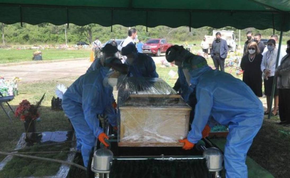 Desde que empezó la pandemia en el país, Barahona fue opositor a la vacuna y al uso de mascarillas para protegerse del virus.