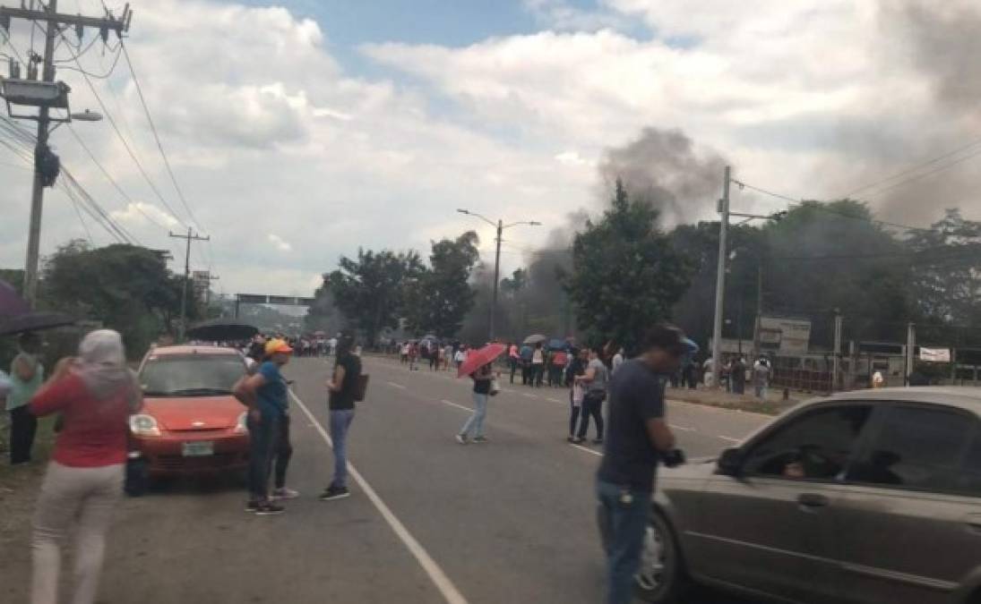 En la zona norte, Villanueva permanece con protestas por parte de empleados de Educación y Salud.