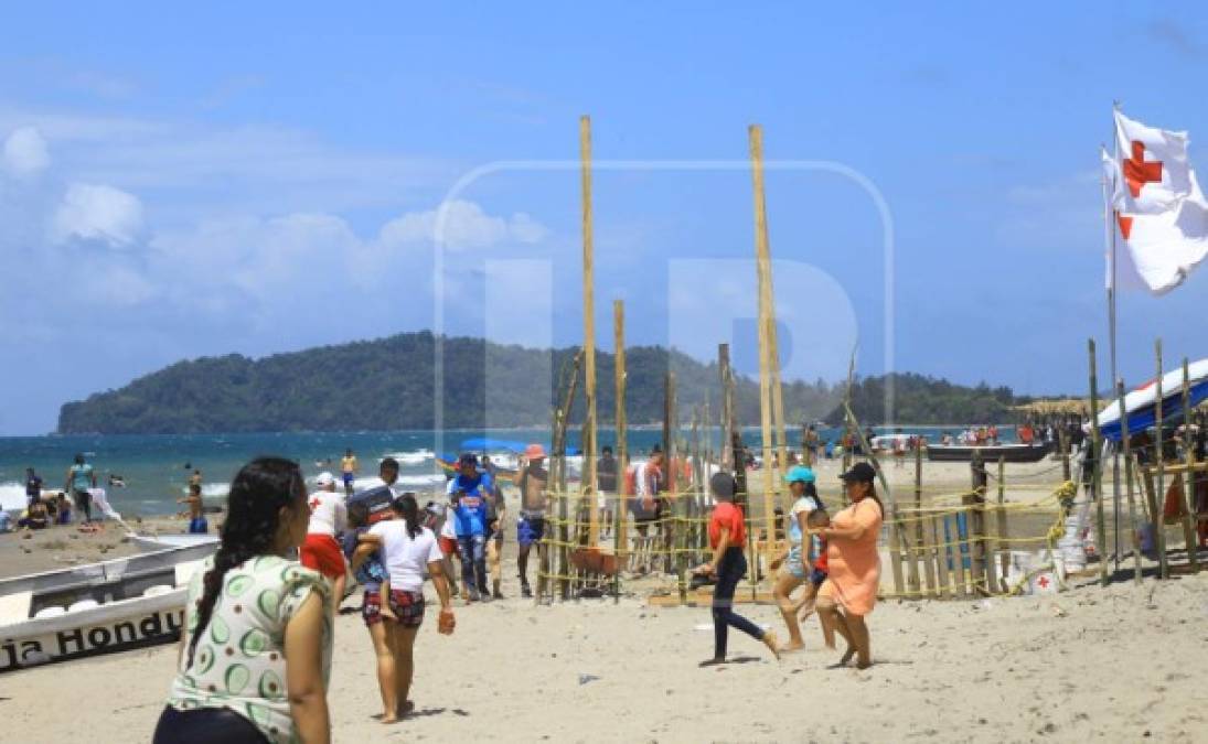 A las playas están asistiendo familias enteras y muchas de estas con 'relajamiento' en medio de la pandemia.