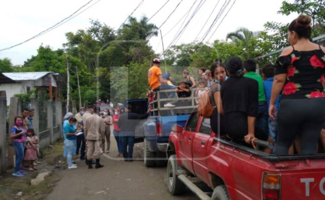 Vecinos reaccionaron consternados por el aprecio que tenían a las víctimas que compartían entre amigos.