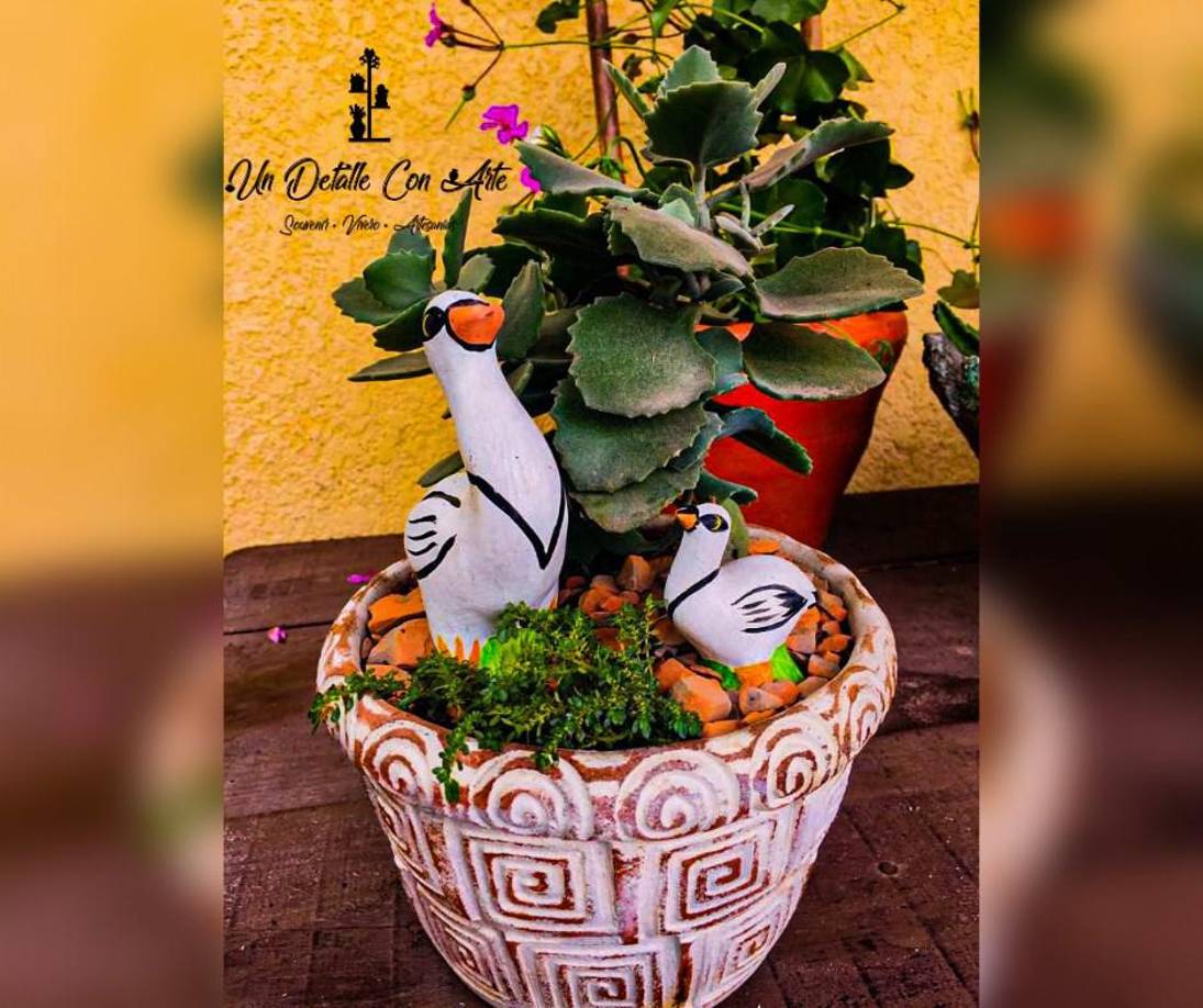 UN DETALLE CON ARTE Es una tienda de artesanía y bisutería.