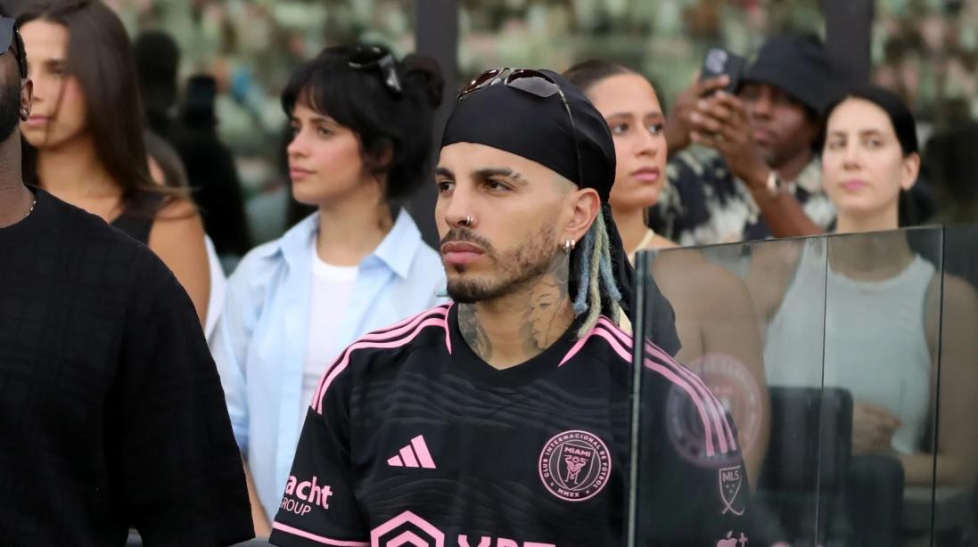 Camila Cabello no está saliendo con Rauw Alejandro